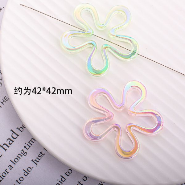 Wholesale 10PCS  Small Flower Large Wreath Vertical Hole Through Hole Acrylic Beads Cheap