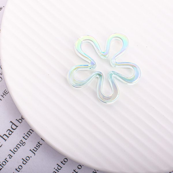 Wholesale 10PCS  Small Flower Large Wreath Vertical Hole Through Hole Acrylic Beads Cheap