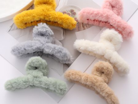 Wholesale autumn and winter plush head hair catch elegant temperament shark clip hair clip on Sale