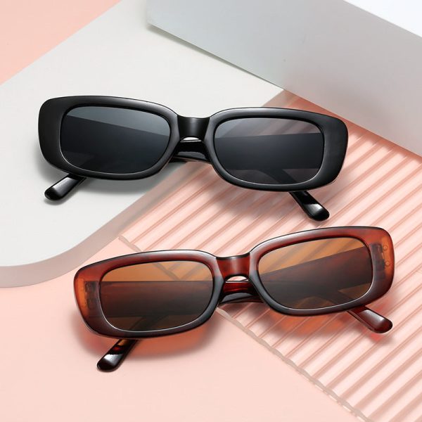 Wholesale of Vintage Small Box UV Proof PC Sunglasses Sale