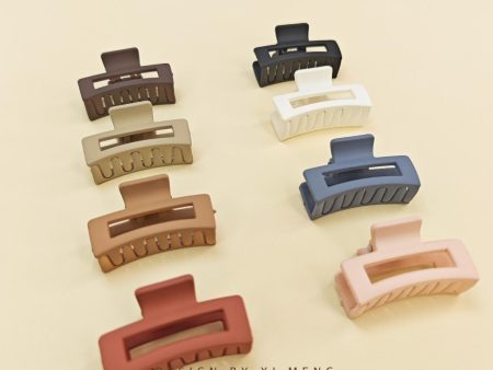 Wholesale Simple Frosted Acrylic Hair Clips on Sale